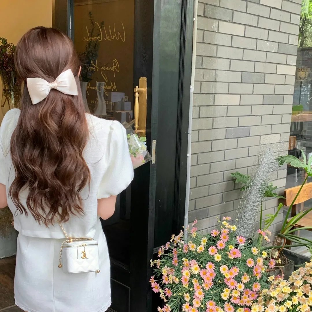 红楼二尤 封面